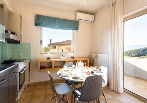 Kitries Summer Getaway - Eden Comfy Suite