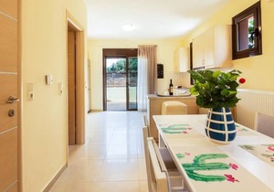 Loutra Two Bedroom Suite With Private Pool