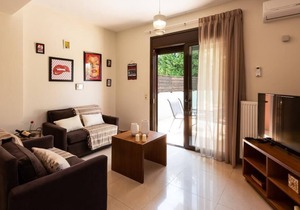 Loutra Two Bedroom Suite With Private Pool