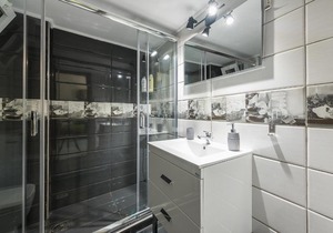Lovely 2-bedrooms apartment in Exarcheia