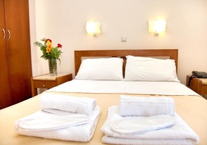 One bedroom appartement with enclosed garden and wifi at Agios Andreas