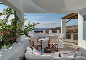 Parasporos: House /Villa - Parasporos