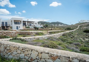 Parasporos: House /Villa - Parasporos
