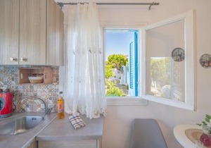 Perivoli 2-Chora(5min away from the center by car)