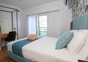 Phaedrus Living Modern Kriel Suites 204