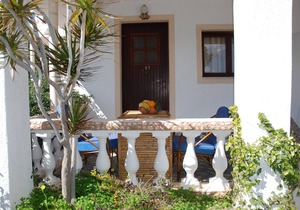 Relaxing studio with veranda 'n garden