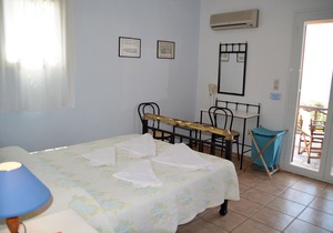 Room with double bed and panoramic seaview
