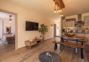 Semiso Beach Suites- 2 Bedroom Apartment
