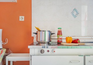 Studio 'Veronis 2' with Sea View, Shared Pool & Wi-Fi