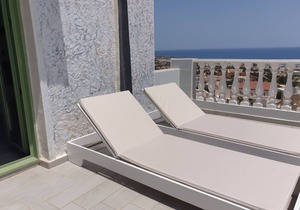 Sun Shine Senior Suite Full View