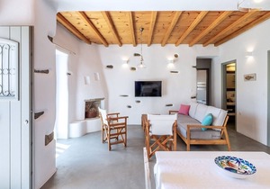 Three independent traditional sea view houses