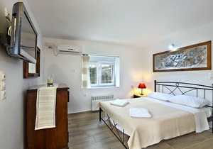 Villa M - Villa with private pool and yard