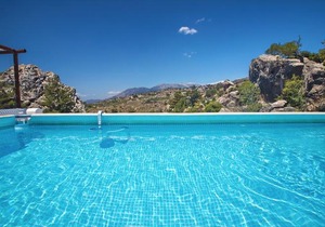 Villa M - Villa with private pool and yard