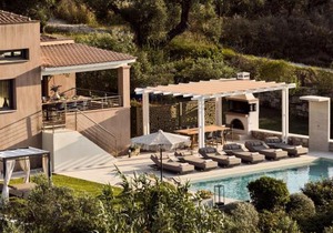 Villa Merovigli - Sea Views & Private Pool, Ideal for Large Groups, by ZanteWize