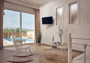 Villa with private pool, sea view and Breakfast included