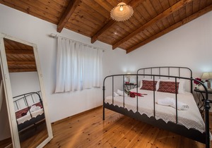Villa with sea view, pool and Breakfast included