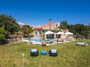 Boutique Villa Petra Amanda | Maza