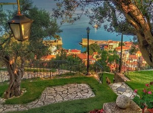 Jacuzzi Nafpaktos | Gefira Mpania