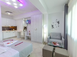 Ftelia | Skiathos Town
