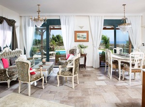 Holiday Piskopiano Persons Bedrooms | Old Hersonissos