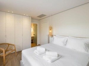 Luria | Elia Nikitis