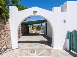 Parikia Mansion | Krotiri