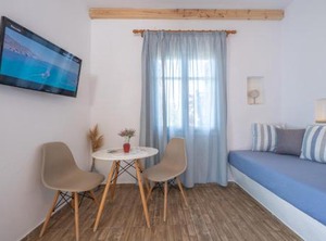 The Perivoli | Naxos Town