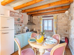 Spiros Jetty Beach Sea Car Required | Longos