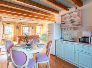 Spiros Jetty Beach Sea Car Required | Longos