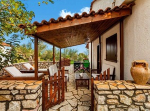 The Fairytale Retreat | Aipeia