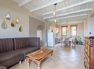 Villa Konstantina | Megala Chorafia