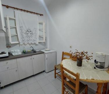Kithira Apartment | ΕΙΡΗΝΗ Studios