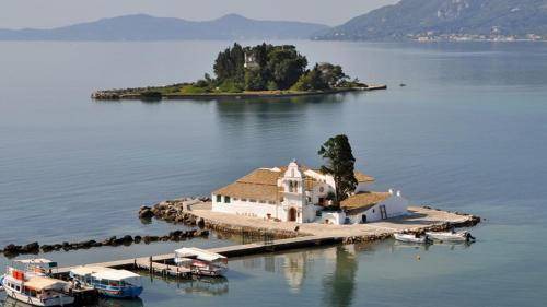 Agios Georgios Pagon Apartment | 100 m² Apartment ∙ 3 bedrooms ∙ 8 guests