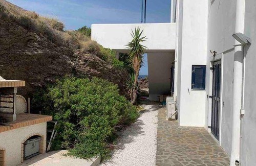 Lavreotiki House | 100 m² House ∙ 2 bedrooms ∙ 6 guests