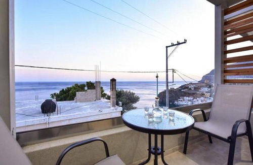 Archanes-Asterousia Resort | 100 m² Resort ∙ 3 bedrooms ∙ 7 guests
