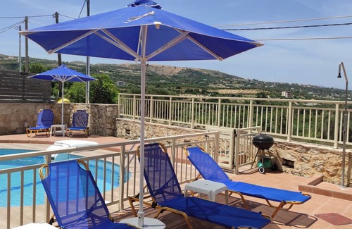 Houdetsi Villa | 100 m² Villa ∙ 3 bedrooms ∙ 6 guests