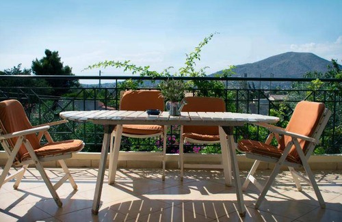 Palaia Fokaia House | 105 m² House ∙ 3 bedrooms ∙ 6 guests