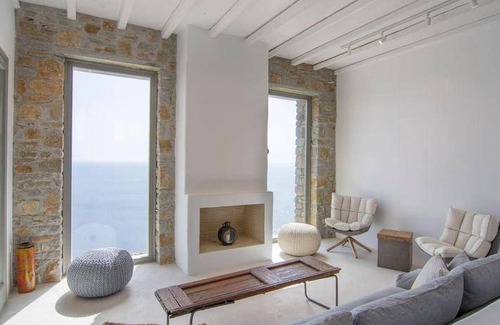Serifos Villa | 105 m² Villa ∙ 2 bedrooms ∙ 4 guests