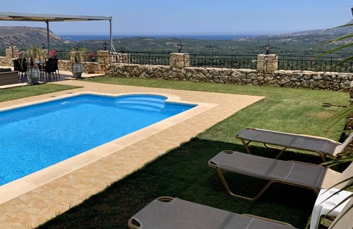 Samonas Villa | 105 m² Villa ∙ 2 bedrooms ∙ 4 guests