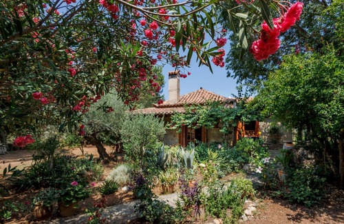 Lefktron House | 106 m² House ∙ 3 bedrooms ∙ 6 guests