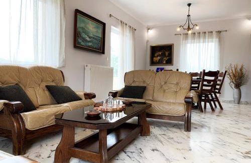 Palaia Fokaia House | 106 m² House ∙ 3 bedrooms ∙ 6 guests
