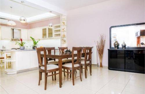 Pitharion Apartment | 110 m² Apartment ∙ 2 bedrooms ∙ 4 guests