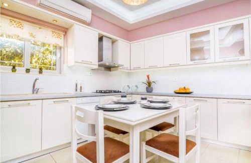 Pitharion Apartment | 110 m² Apartment ∙ 2 bedrooms ∙ 4 guests
