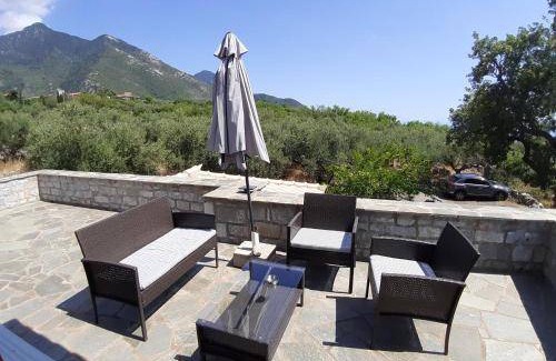 West Mani House | 110 m² House ∙ 2 bedrooms ∙ 5 guests