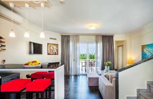 Pallini Villa | 110 m² Villa ∙ 3 bedrooms ∙ 6 guests