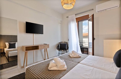 Houdetsi Villa | 110 m² Villa ∙ 3 bedrooms ∙ 5 guests