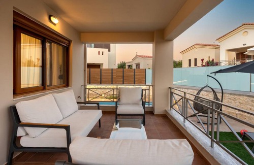 Houdetsi Villa | 110 m² Villa ∙ 3 bedrooms ∙ 5 guests