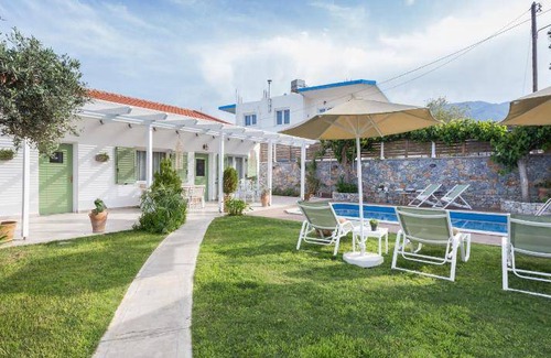 Kavros Villa | 110 m² Villa ∙ 3 bedrooms ∙ 8 guests