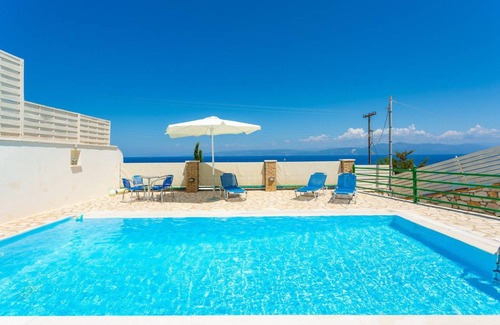 Paxos Villa | 115 m² Villa ∙ 3 bedrooms ∙ 7 guests