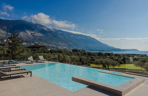 Karavados House | 120 m² House ∙ 3 bedrooms ∙ 6 guests